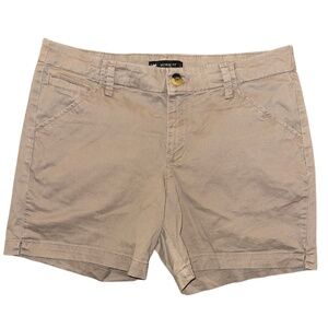 Lee Midrise Fit Khaki shorts 12